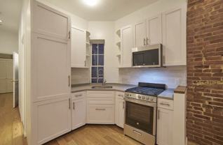 170 E 83rd St #4E - Photo 1 of 1