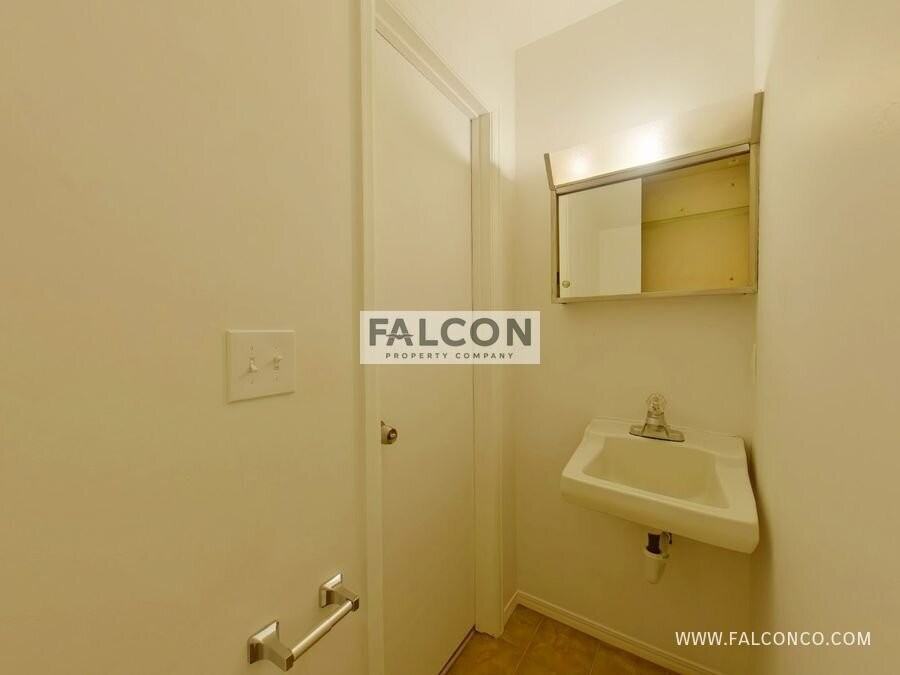 1890 Monterey Rd #C - Photo 3 of 8