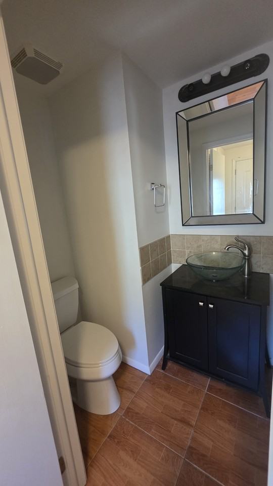 8838 Long Beach Cir #8838 - Photo 4 of 36