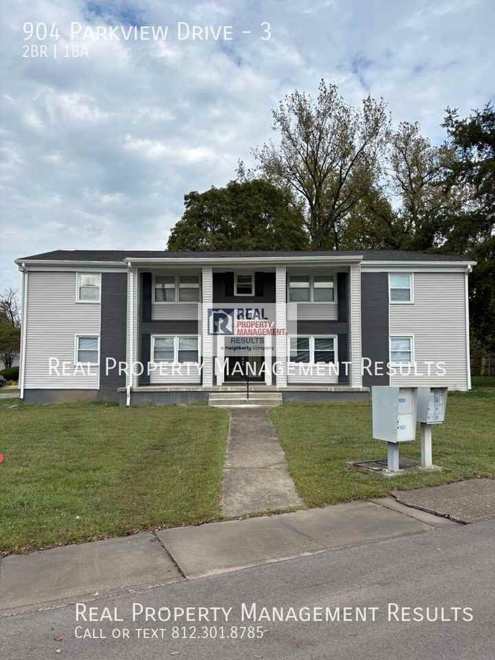 904 Parkview Dr #3