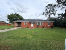 609 S College St - Photo 1 of 1