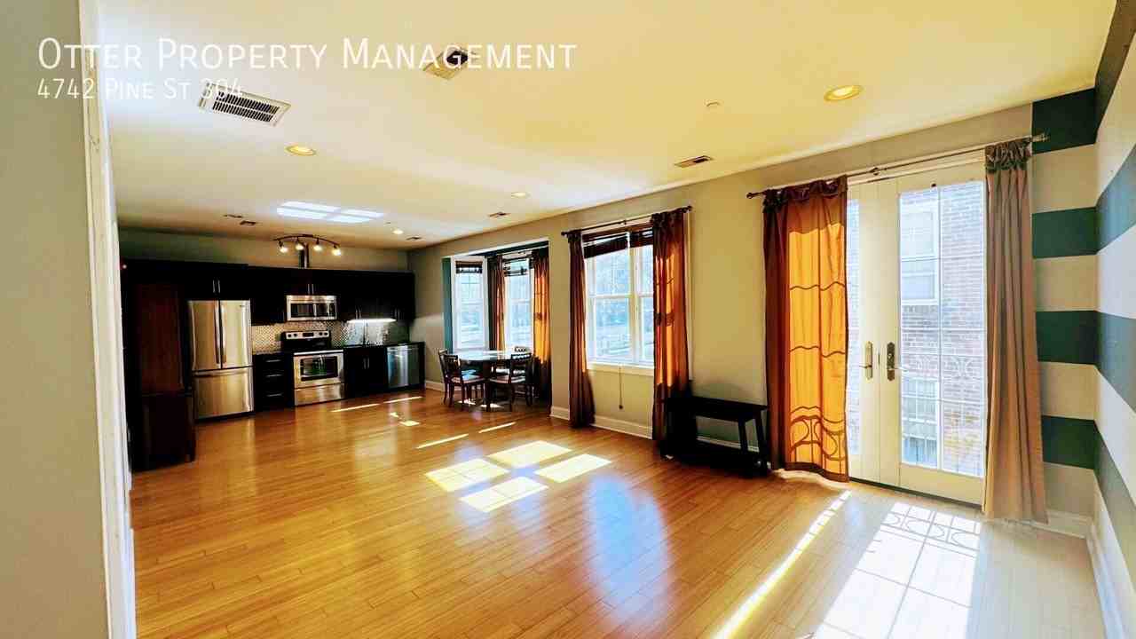 4742 Pine St - Photo 3 of 19