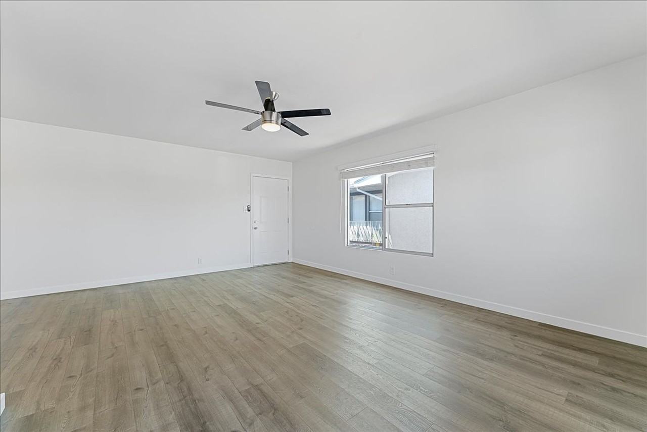1857 Pine Ave #02 - Photo 2 of 15