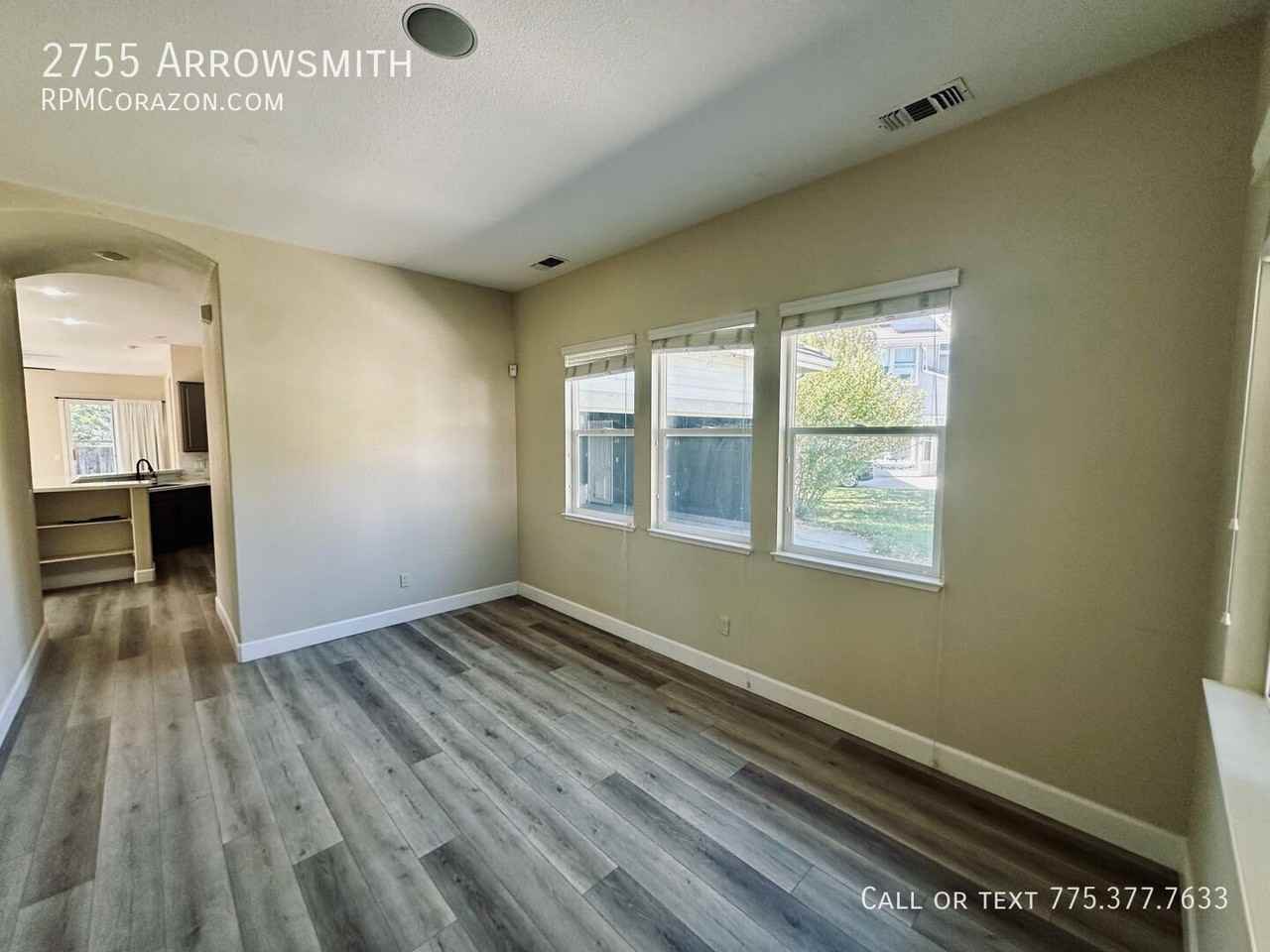 2755 Arrowsmith Dr - Photo 3 of 33