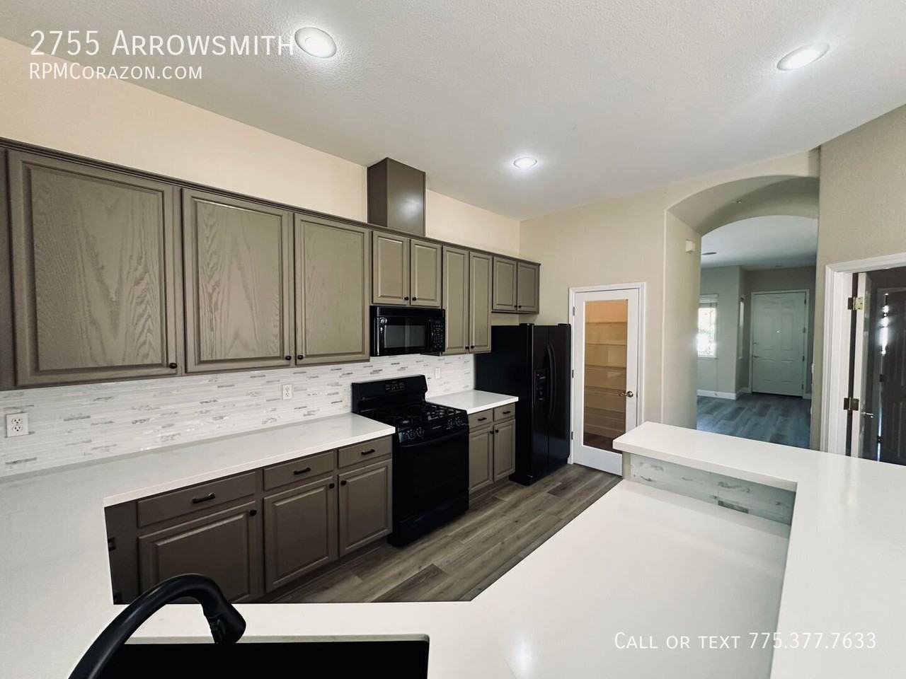 2755 Arrowsmith Dr - Photo 7 of 33