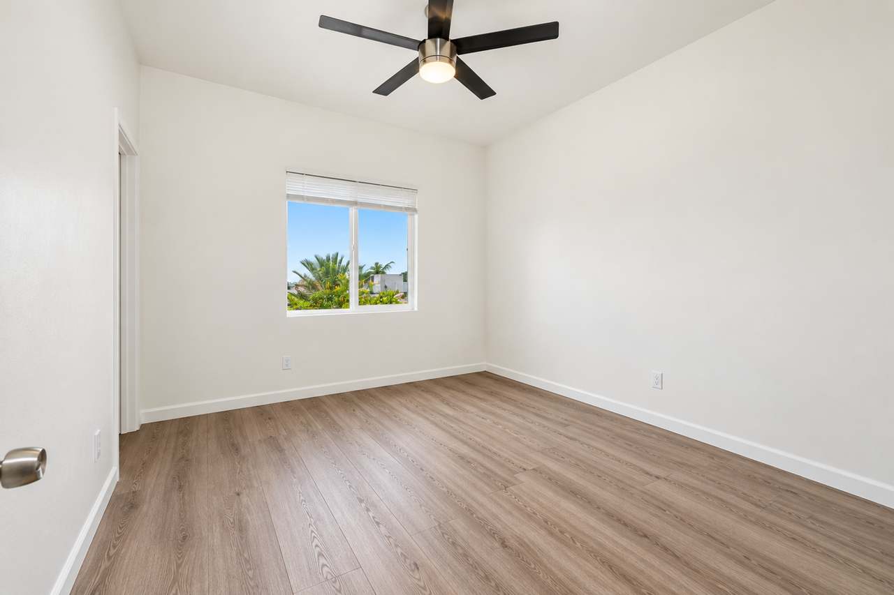 5394 Redding Rd - Photo 4 of 14