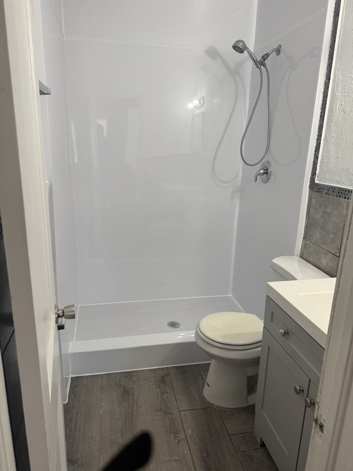 23 S San Remo Ave #23 - Photo 5 of 8