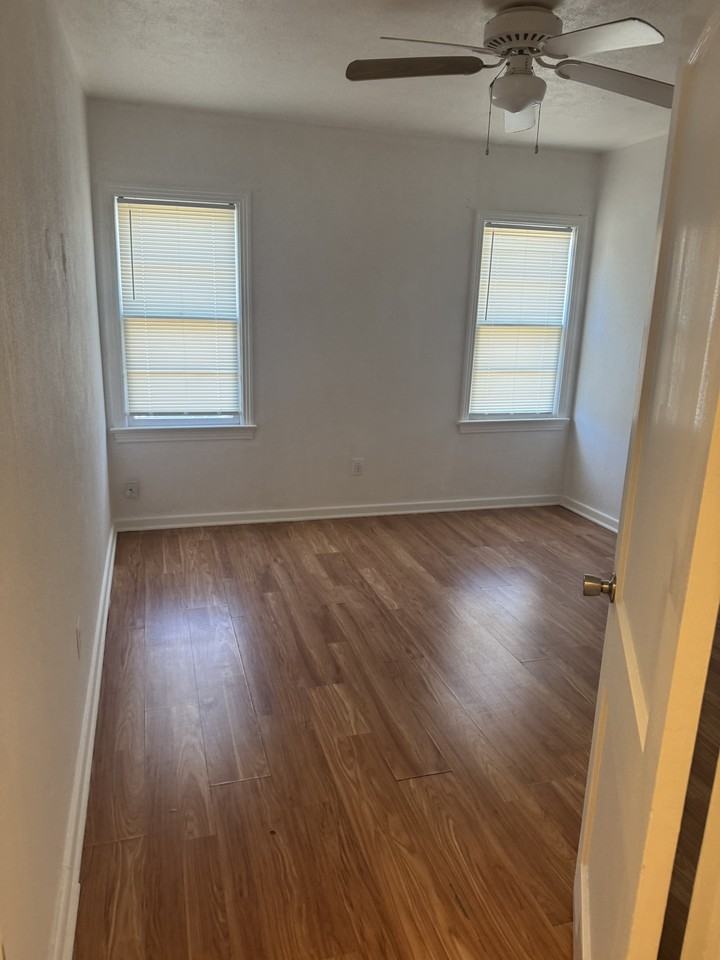 23 S San Remo Ave #23 - Photo 7 of 8