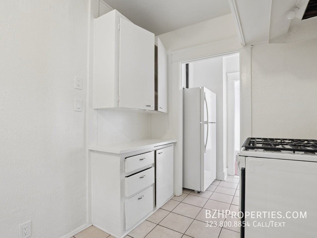 1924 N Las Palmas Ave #9 - Photo 6 of 26