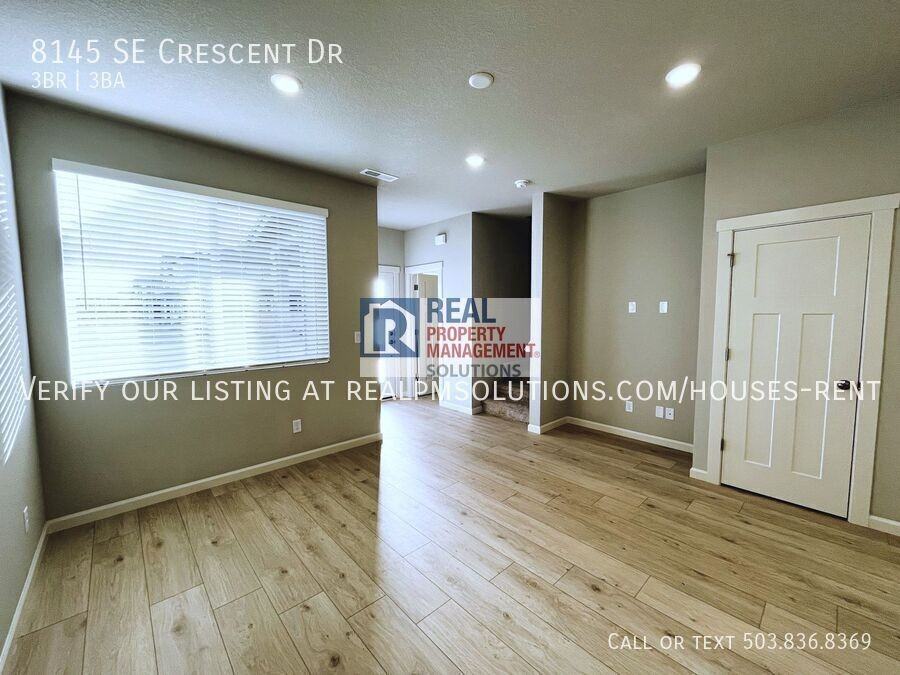 8145 Se Crescent Dr - Photo 4 of 47