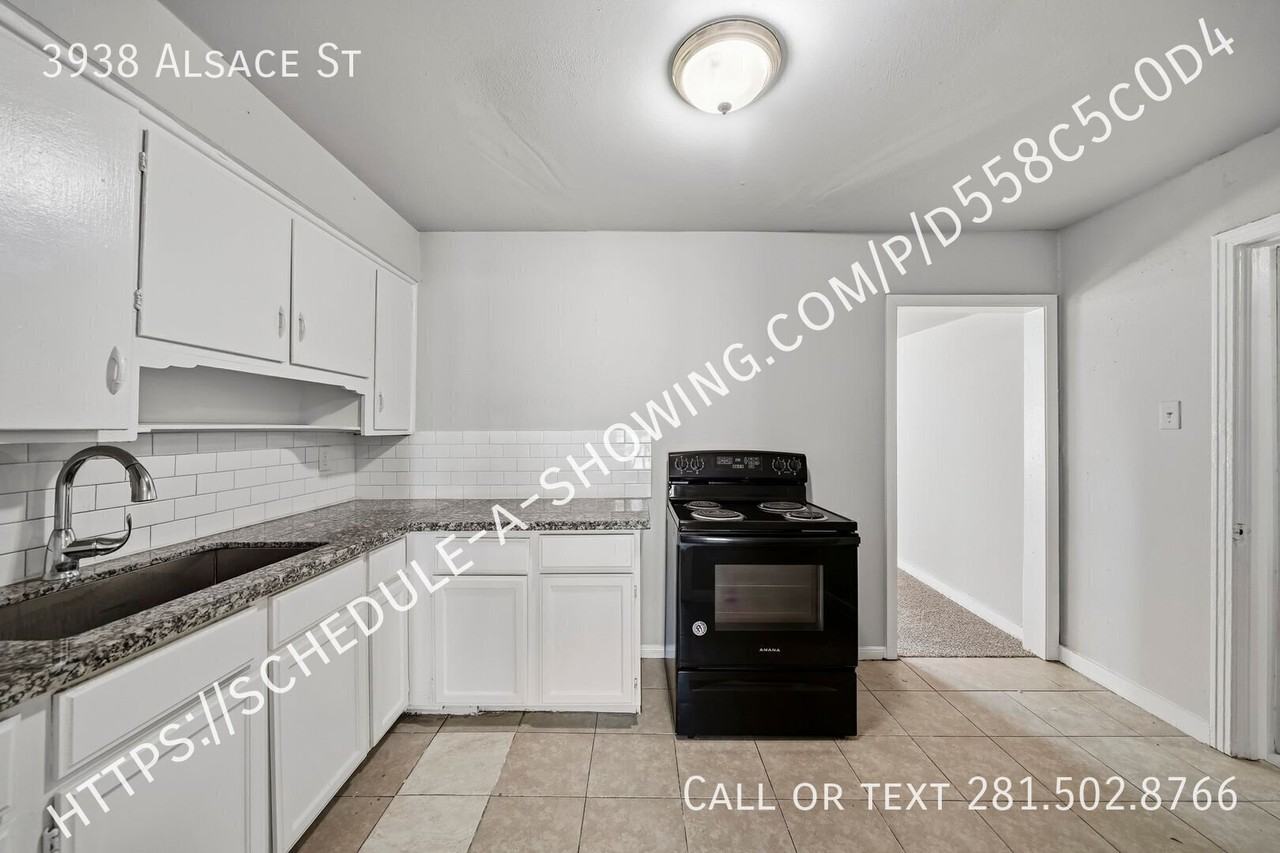 3938 Alsace St - Photo 6 of 12