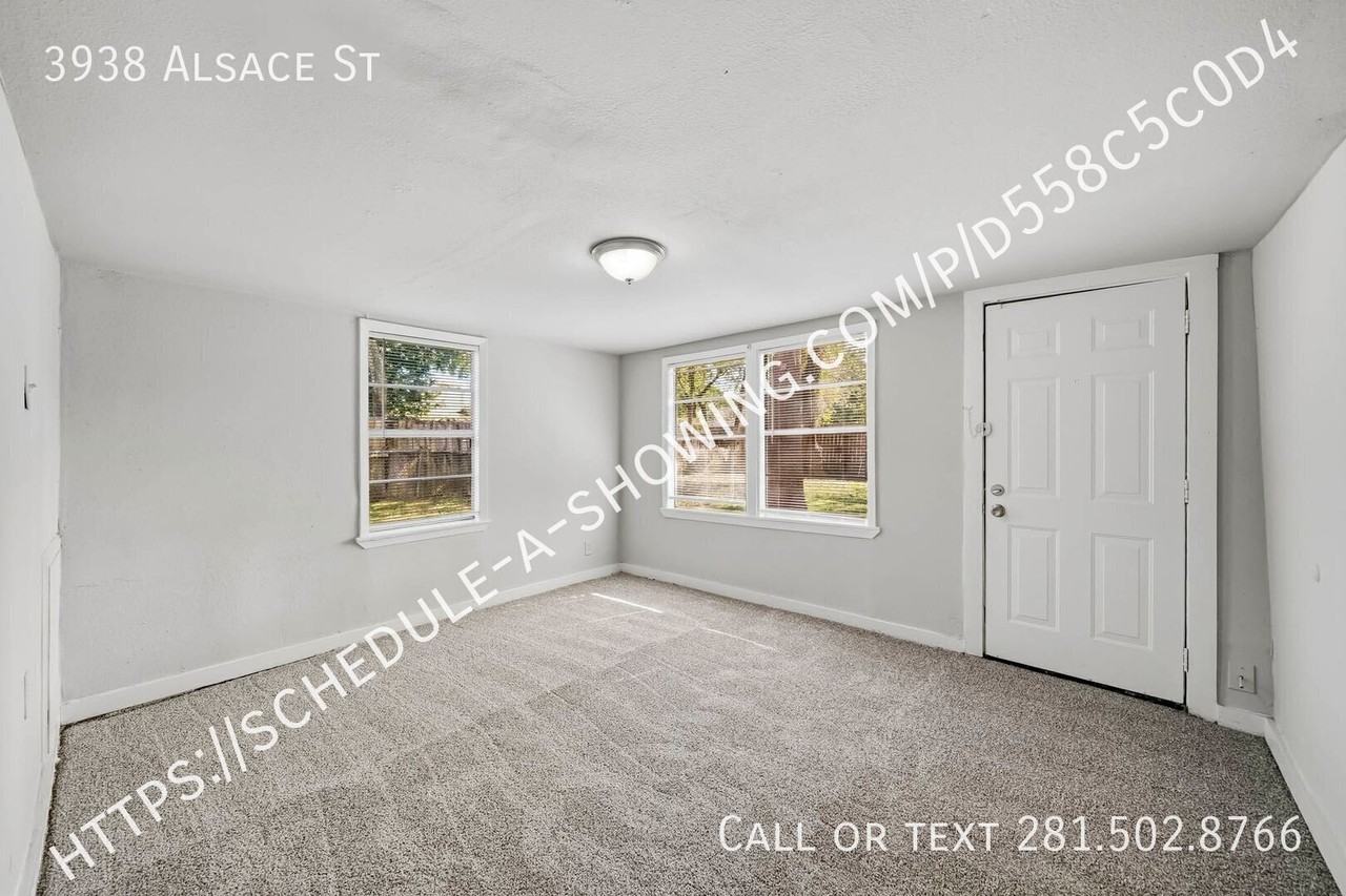 3938 Alsace St - Photo 7 of 12