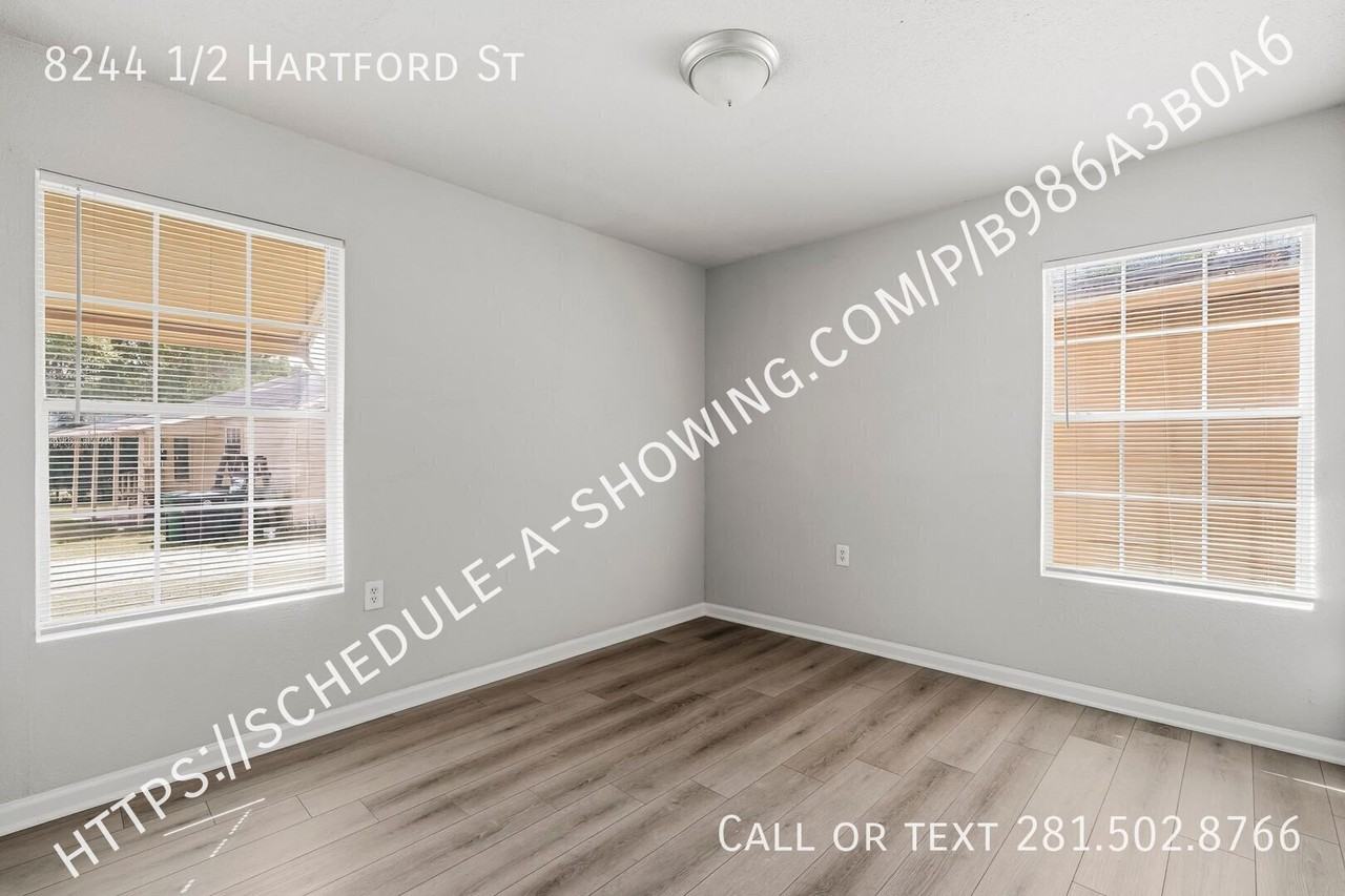 8244 1/2 Hartford St - Photo 7 of 12
