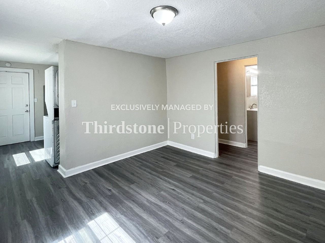 1002 Lawrence St - Photo 2 of 18