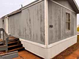 featured image of 1909 Nw Wilcox Ct