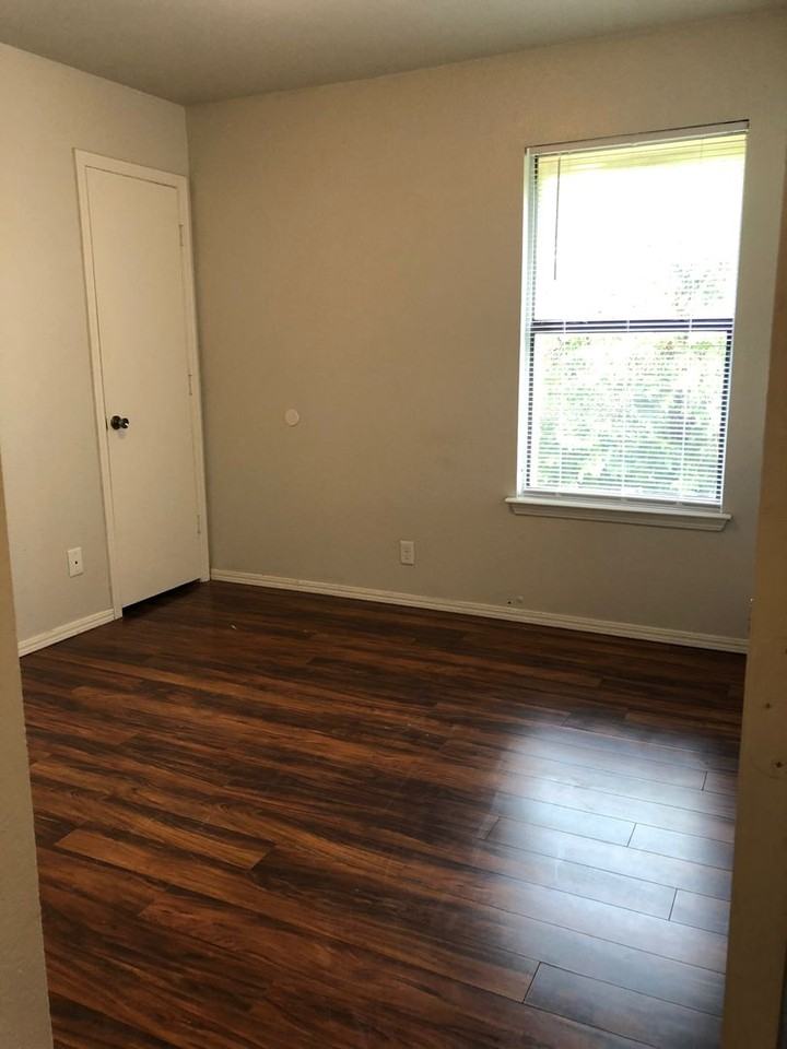 2904 S Juniper Ave - Photo 6 of 15