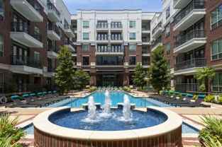 100 Detering St #B5 - Photo 1 of 1