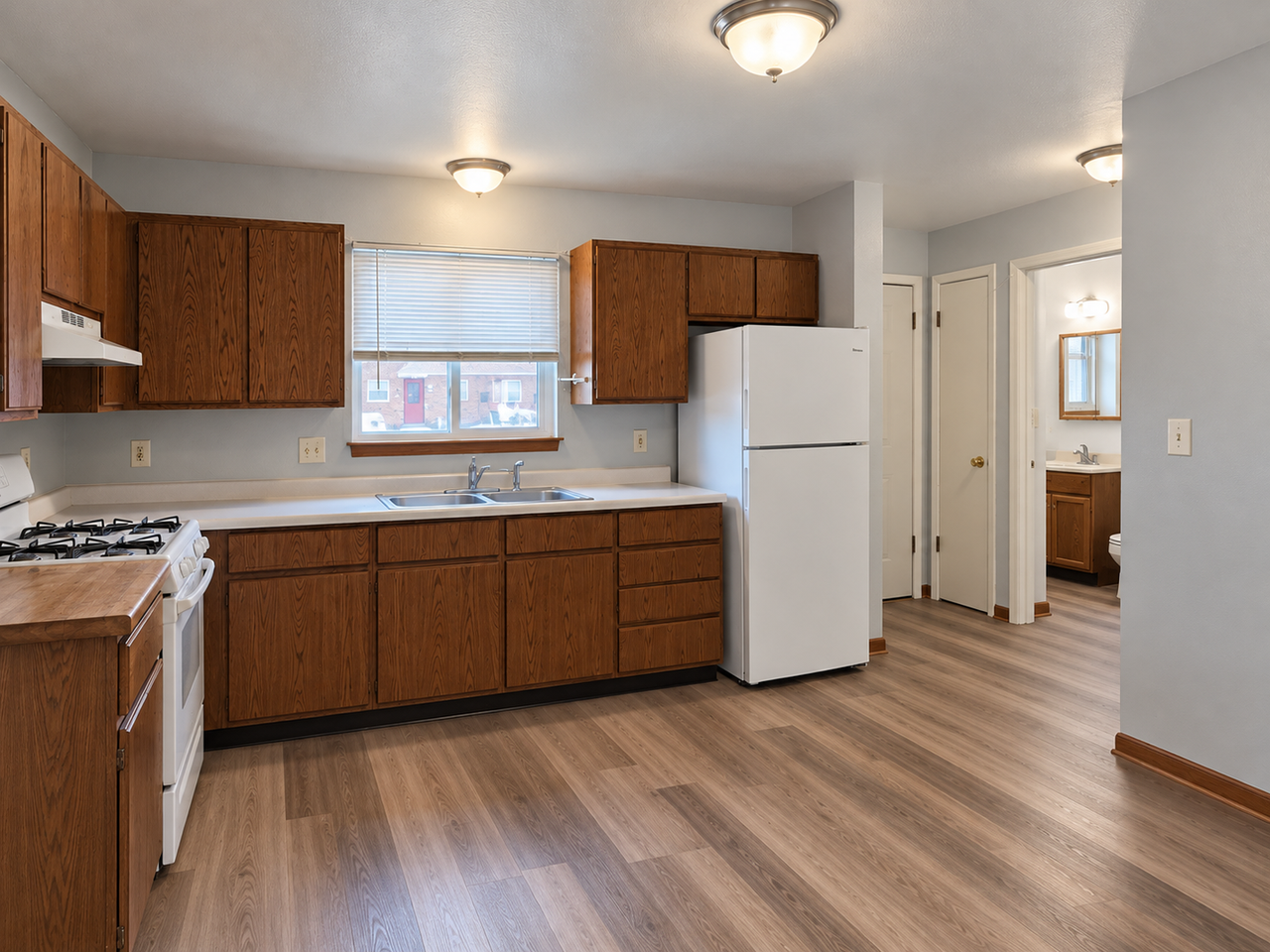 647 E Monroe Ave #647 - Photo 2 of 17