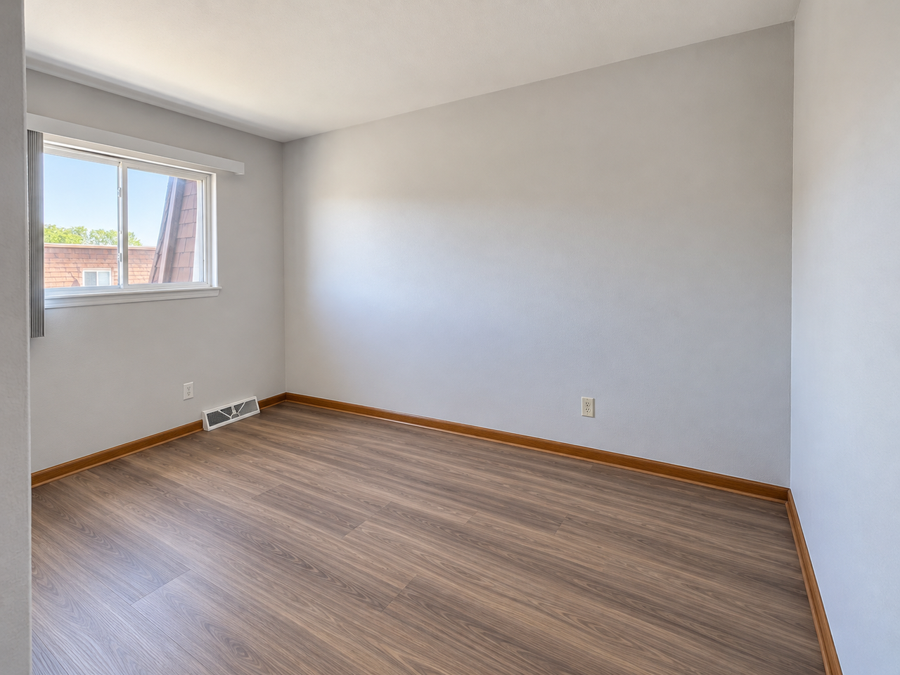 647 E Monroe Ave #647 - Photo 7 of 17