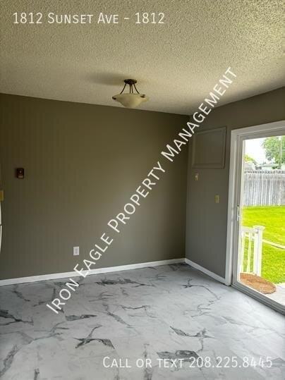 1812 Sunset Ave #1812 - Photo 4 of 11