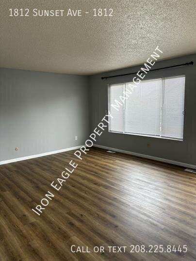 1812 Sunset Ave #1812 - Photo 5 of 11