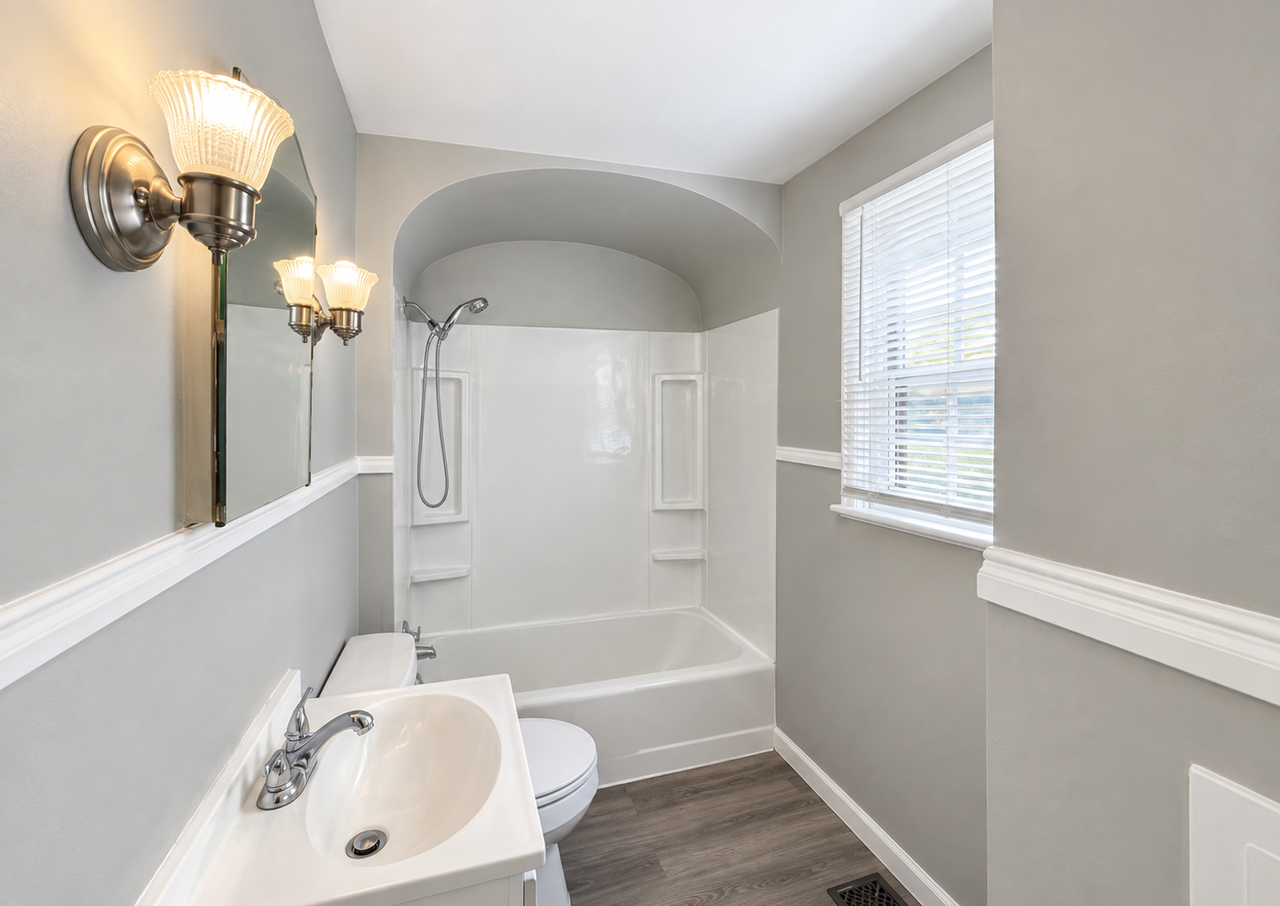 2813 Baldwin Ave Ne - Photo 7 of 8