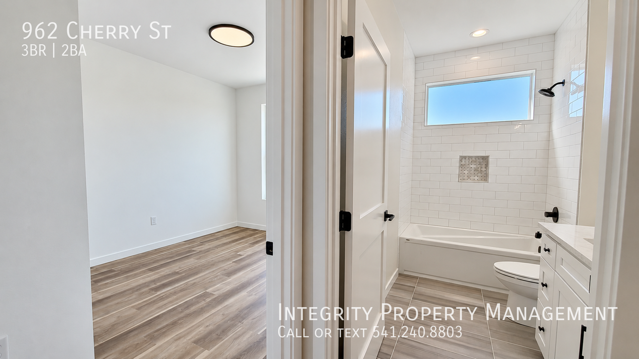 962 Cherry St - Photo 7 of 25