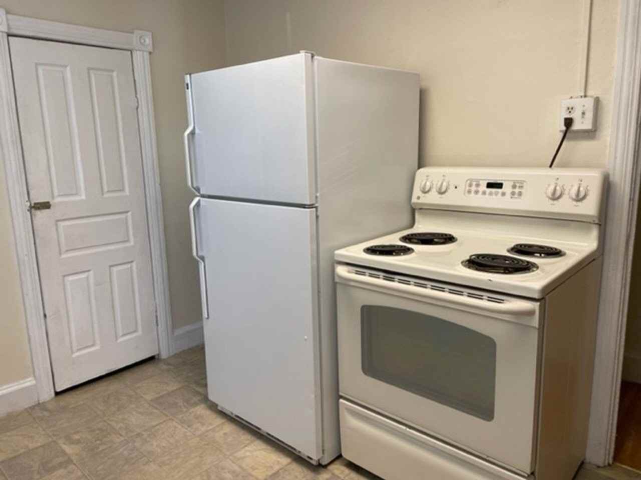 101 Umberto Ave - Photo 3 of 14