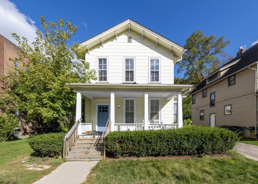 316 N State St #316-2 - Photo 2 of 4