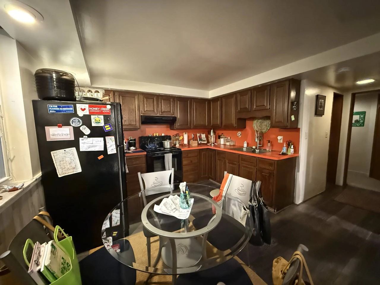 811 5th St #811-02 - Photo 5 of 6