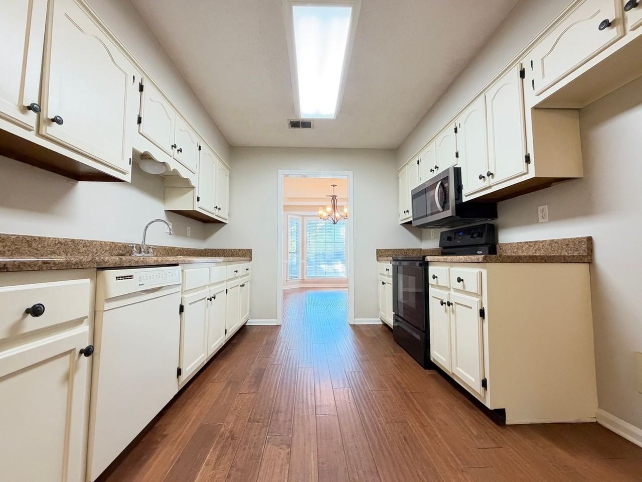 6600 Sassafras St - Photo 4 of 9