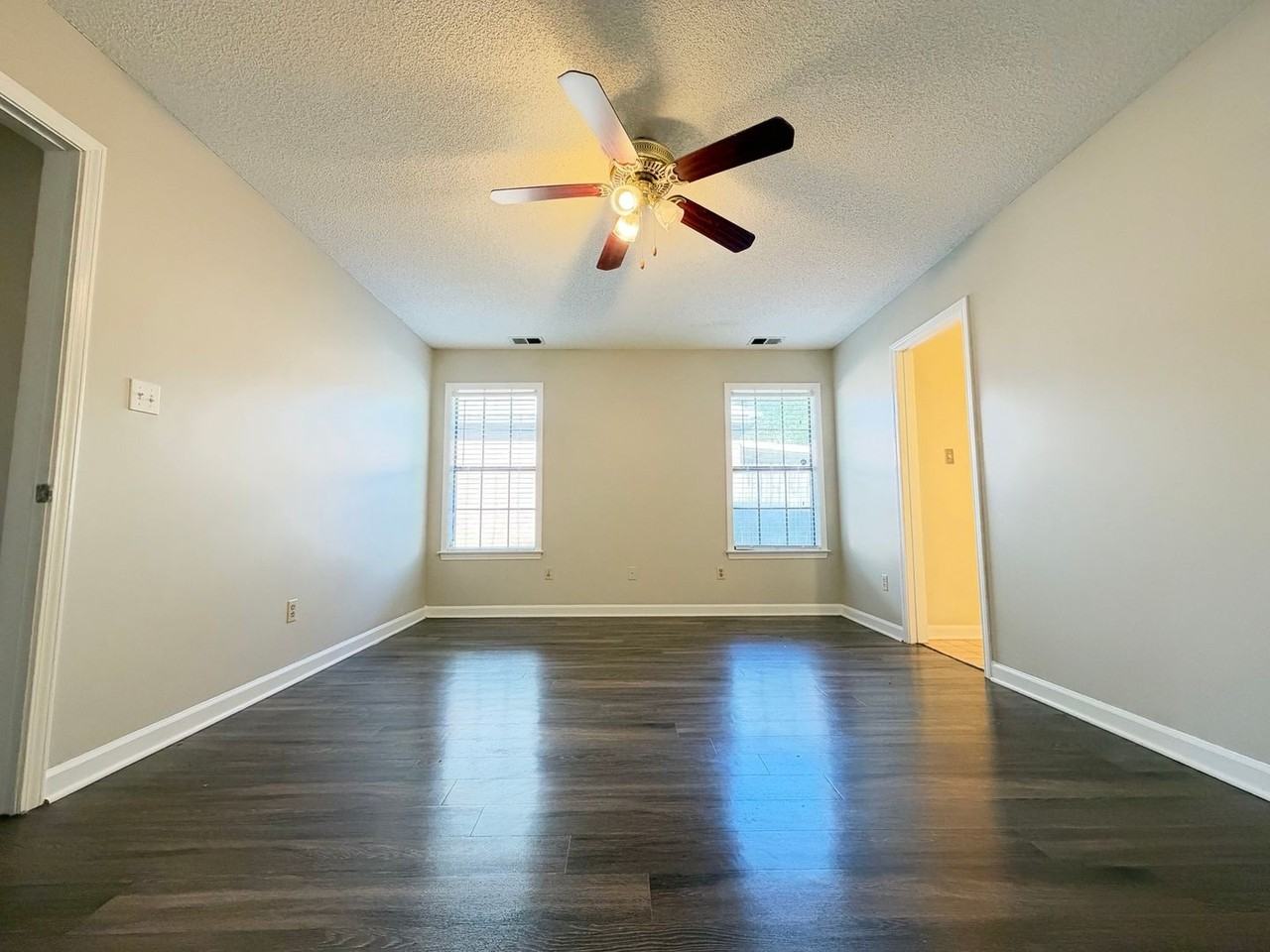6600 Sassafras St - Photo 5 of 9