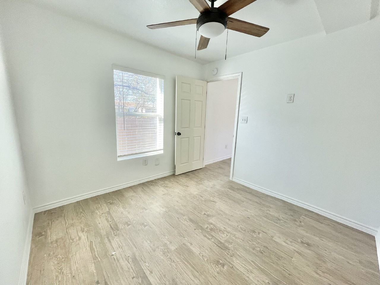 1033 Rivas St #301 - Photo 5 of 11