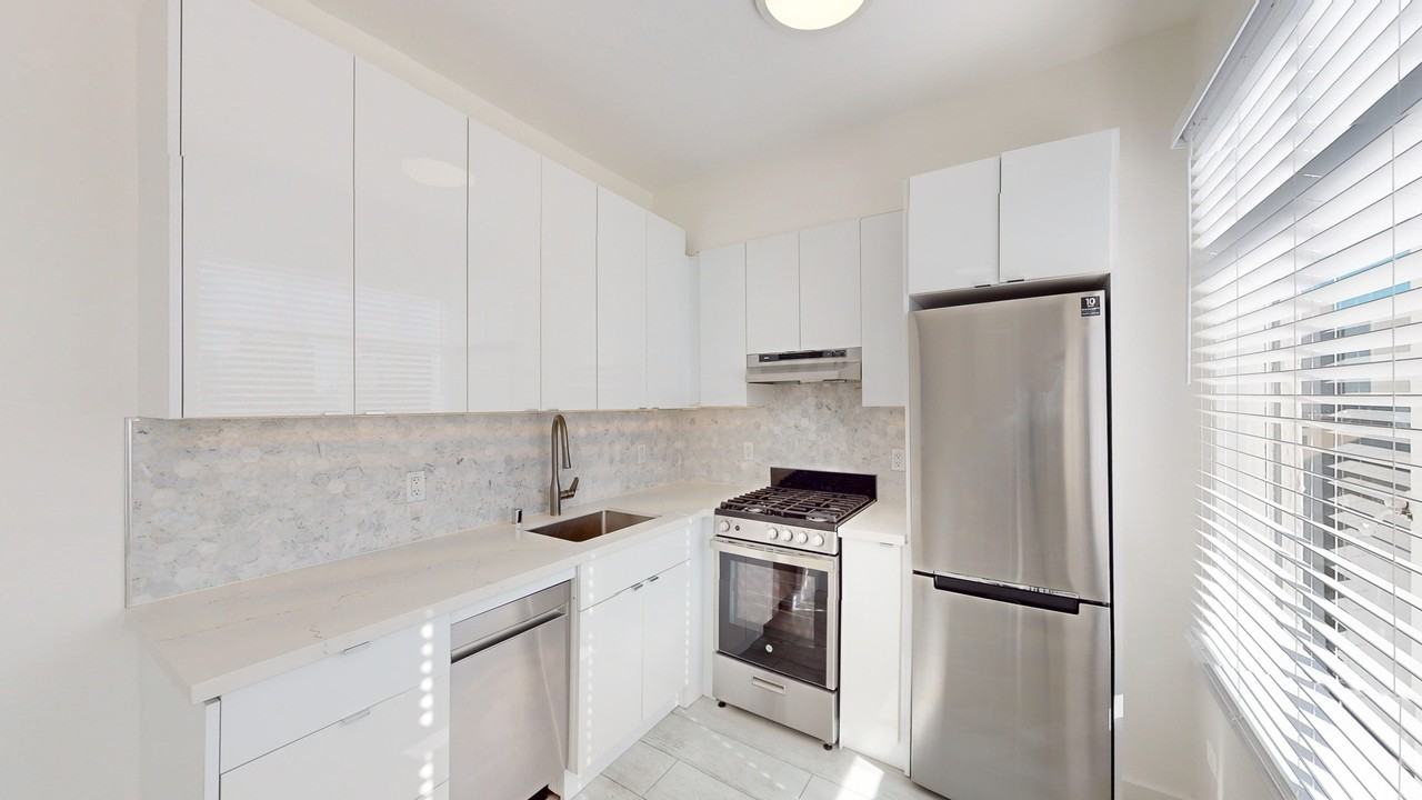 808 Eddy St #603 - Photo 5 of 14