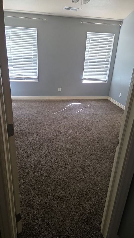 1564 Southern View Dr - Photo 4 of 9