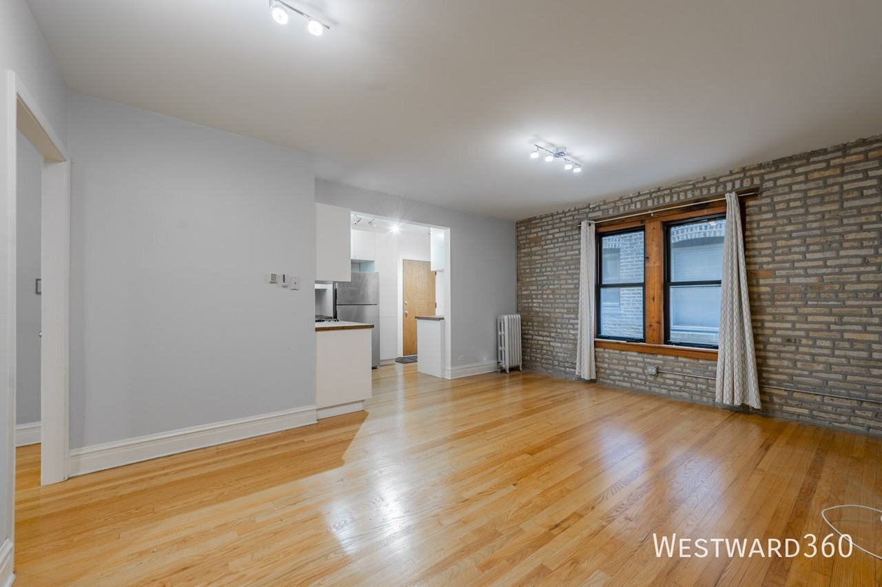 142 Clyde Ave #1W - Photo 4 of 14
