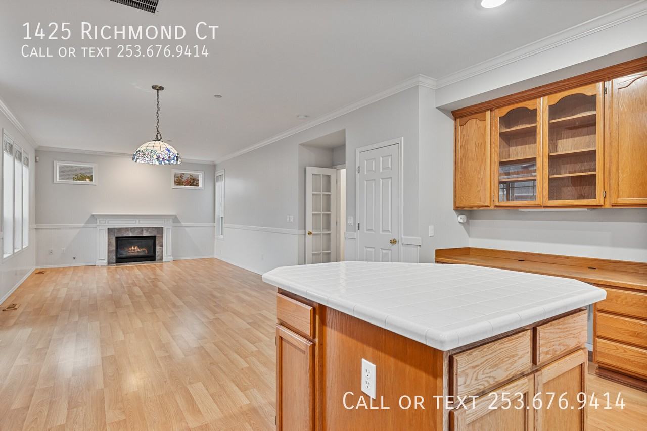 1425 Richmond Ct - Photo 5 of 29