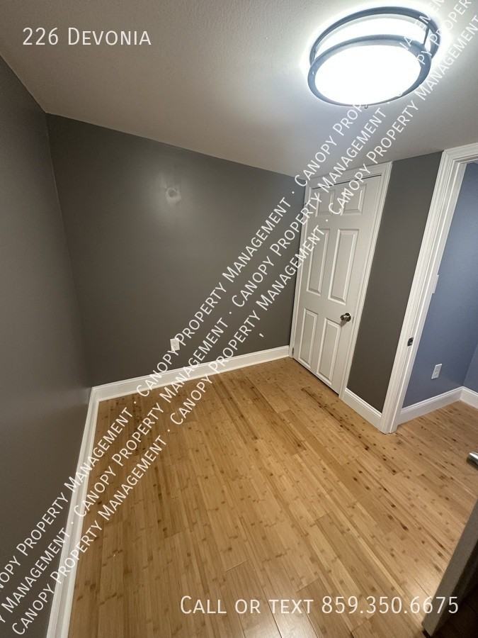 226 Devonia Ave - Photo 4 of 28