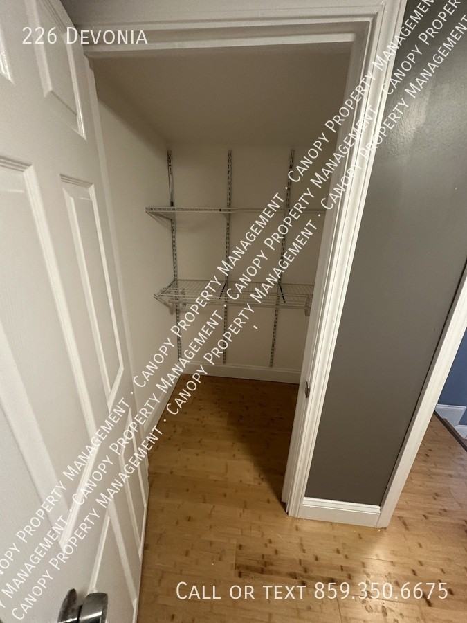 226 Devonia Ave - Photo 5 of 28