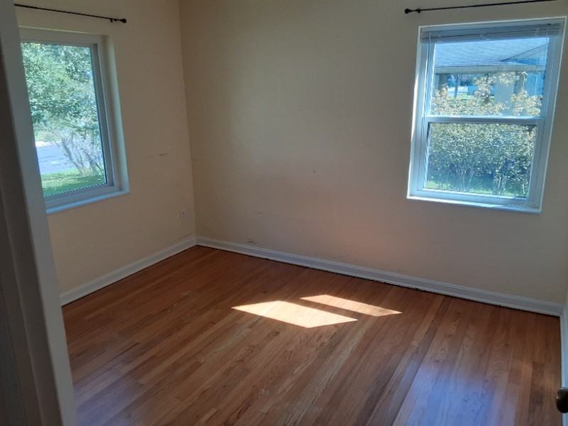 322 W Newell St - Photo 4 of 32