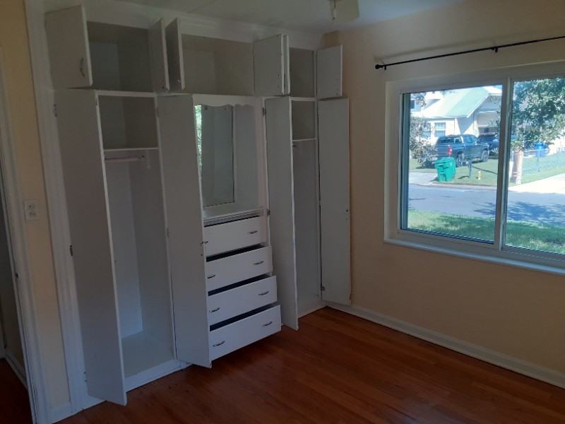 322 W Newell St - Photo 5 of 32