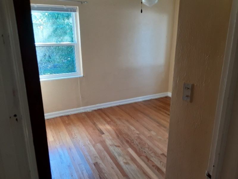 322 W Newell St - Photo 6 of 32