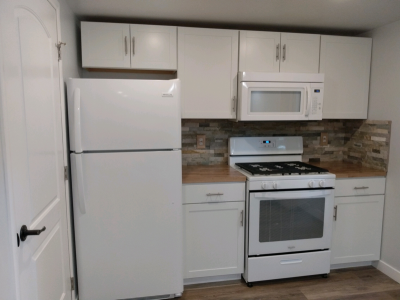 1522 N Hill Field Rd #B - Photo 4 of 9