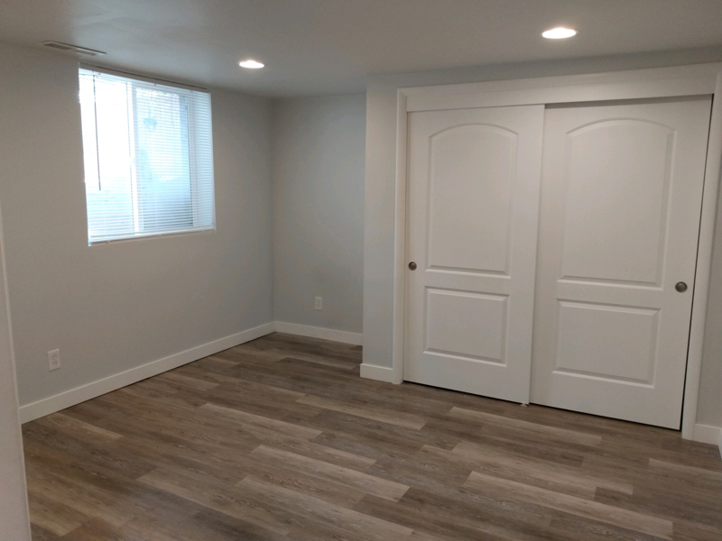 1522 N Hill Field Rd #B - Photo 5 of 9