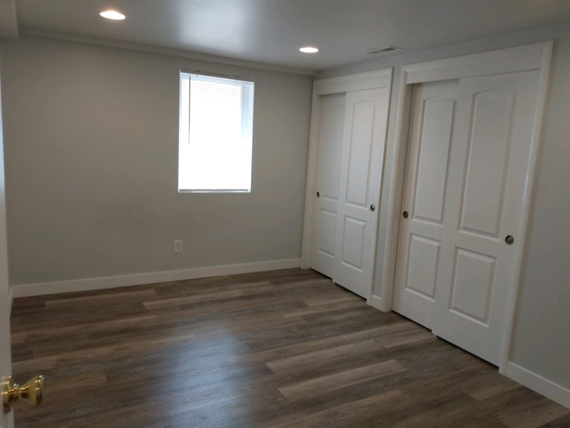 1522 N Hill Field Rd #B - Photo 6 of 9