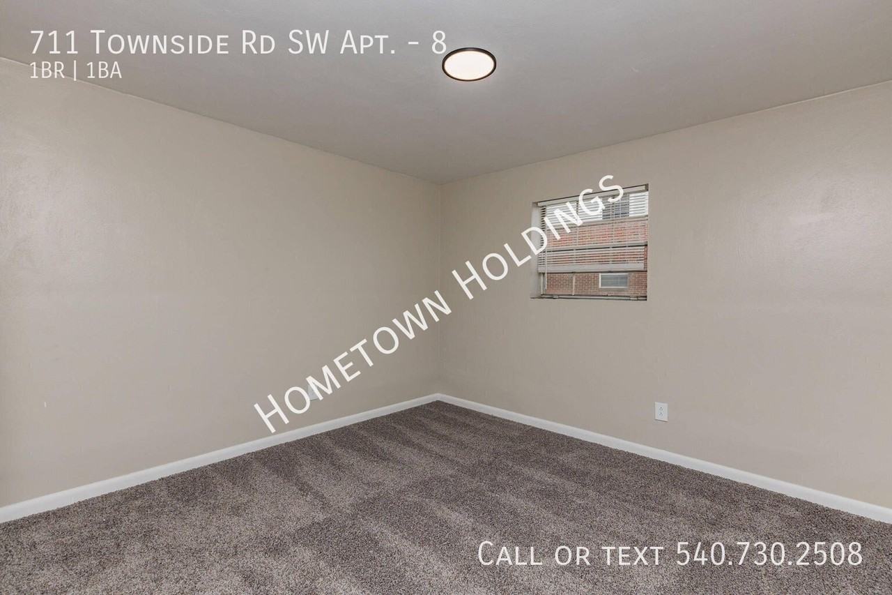 711 Townside Rd Sw #8 - Photo 5 of 17