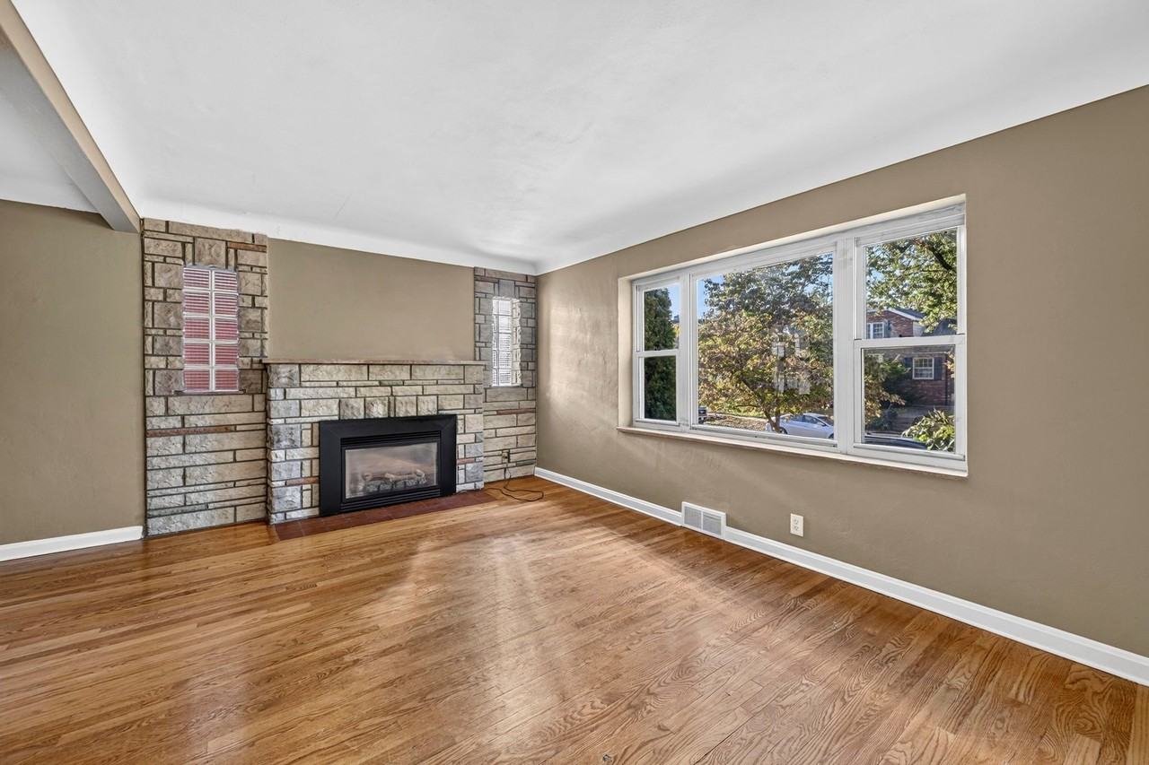 6353 Lansdowne Ave - Photo 6 of 36