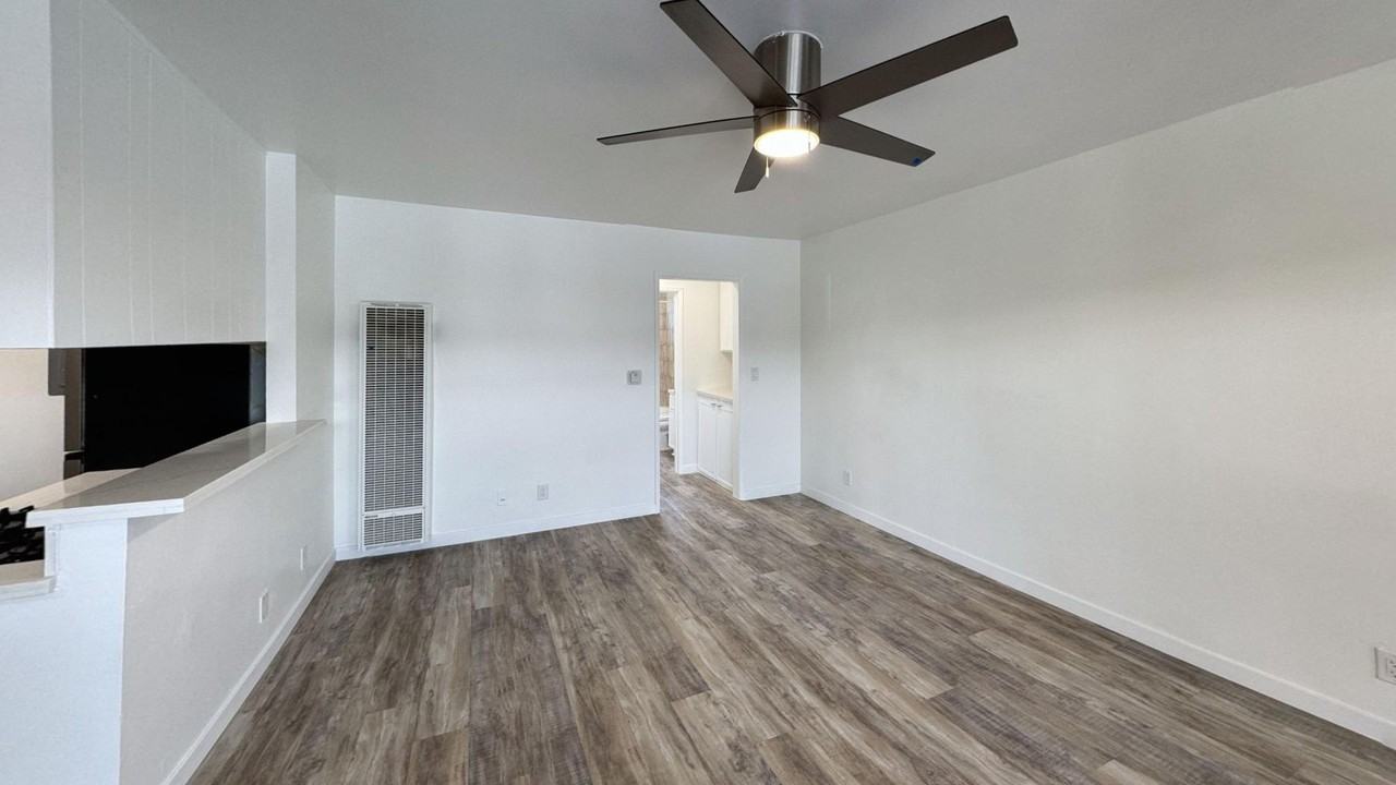 45 Rose Ave #3 - Photo 3 of 27