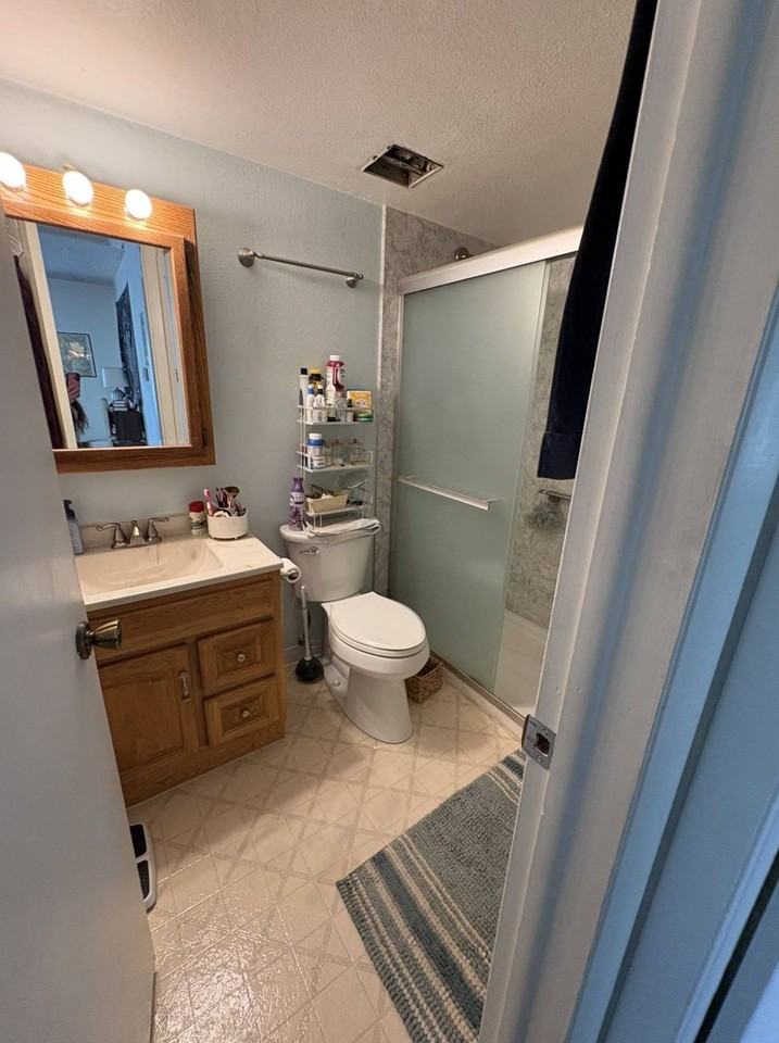 1705 Heatheridge Rd #G203 - Photo 7 of 8