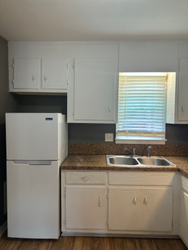 1923 Norwood St Sw #305 - Photo 6 of 35